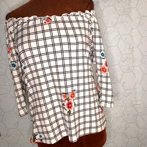 American city wear rose plaid 3/4 sleeve top